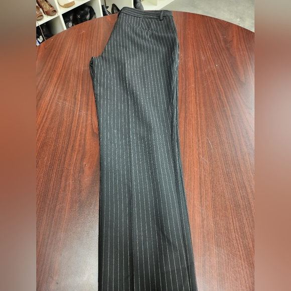 Adrienne Vittadini - Black Pinstripe Dress Pants - Size 6 - Picture 3 of 5